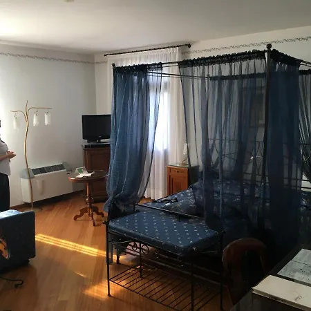 La Mini-hôtel *