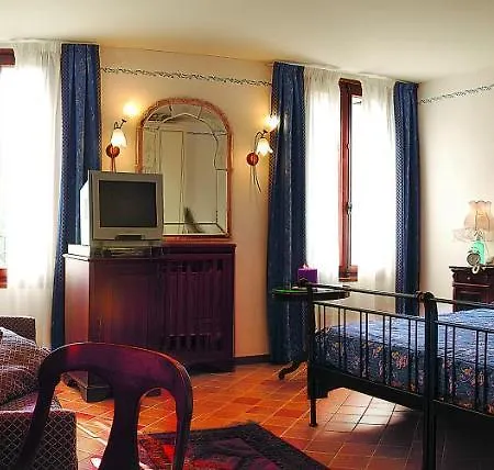 La Inn *